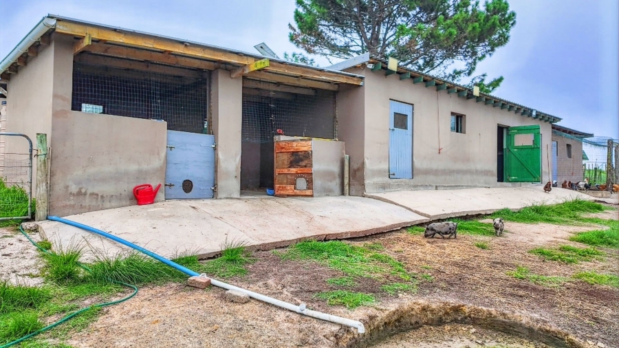 Commercial Property for Sale in Rondevlei Western Cape